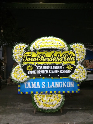 Papan Bunga Duka di Tangga Jaya
